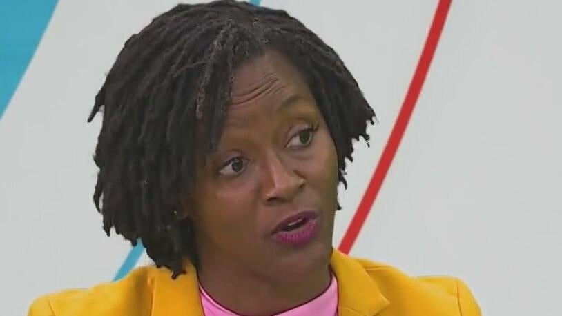 Angie Nixon campaigning in Liberty City — Vero Beach Government news