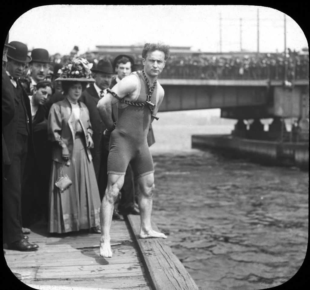 Houdini's centennial spotlight: A newly published essay and a fresh fight over when and how he died — Vero Beach Arts news