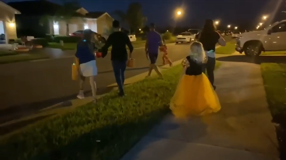 MDFR officials urge parents, drivers to follow safety tips during Halloween festivities — WSVN 7 Miami-Dade